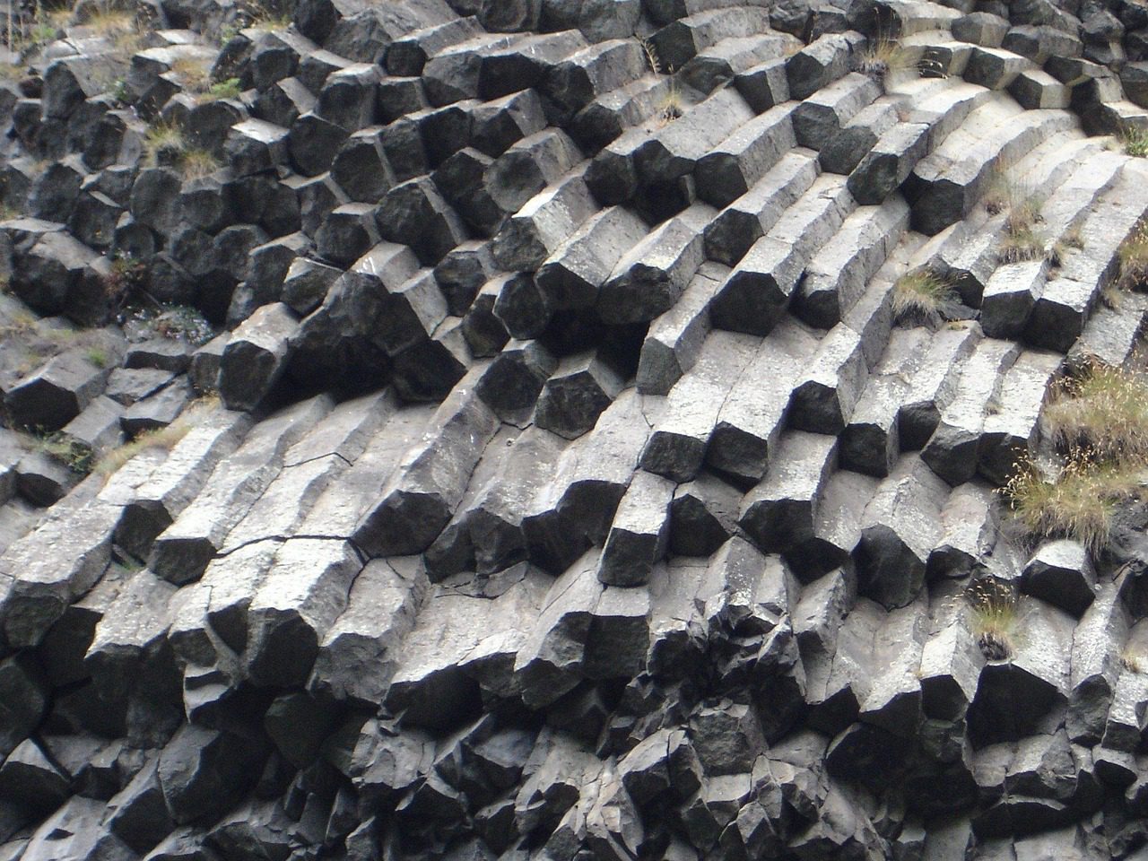 Basalt, Gestein